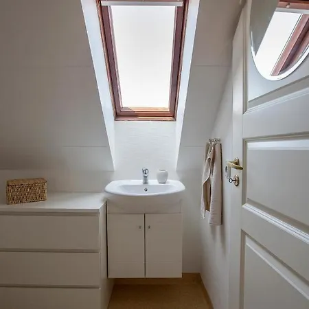Cozy 1-bedroom In Lägenhet *