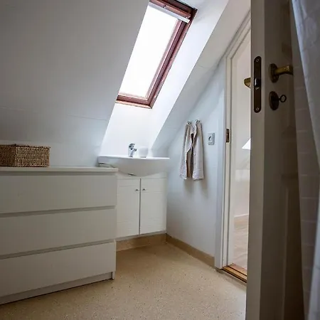 Cozy 1-bedroom In * Ålborg